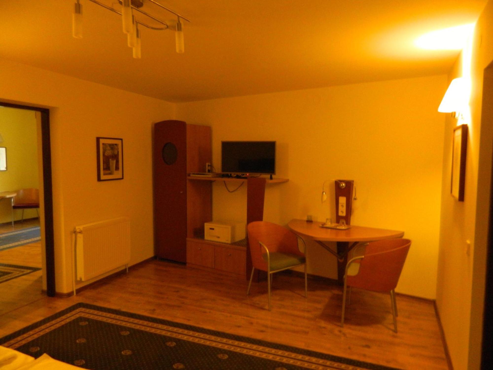 Pensiunea Blanca Reghin Chambre photo