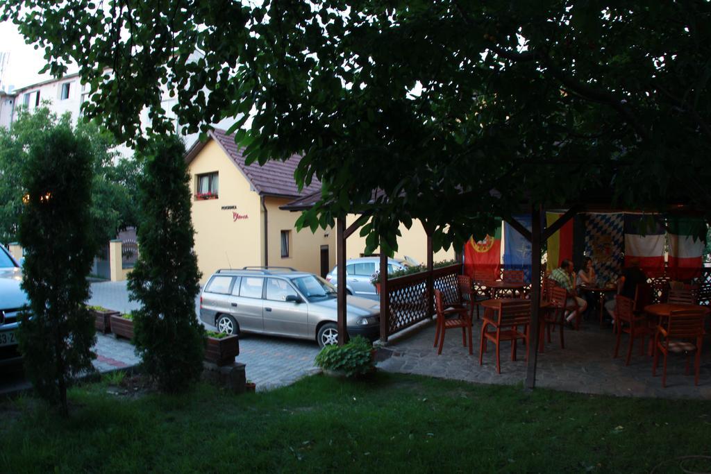 Pensiunea Blanca Reghin Extérieur photo